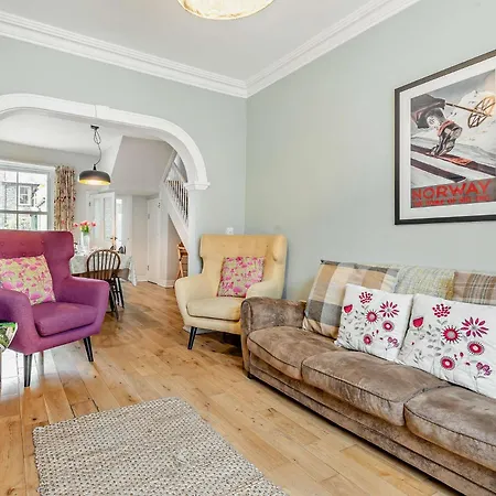 Holiday home 3 Bed In Oc-sz545 *