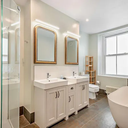 Holiday home 3 Bed In Oc-sz545