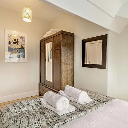 Дом отдыха 3 Bed In Oc-sz545